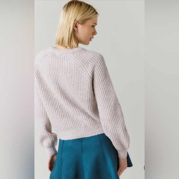 🍁New Fall🍁 Francesca’s Kassidy Keyhole
Pullover Sweater - Picture 3 of 7